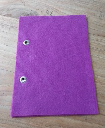 Vilten borduur journal omslag  13,5 cm x 19 cm